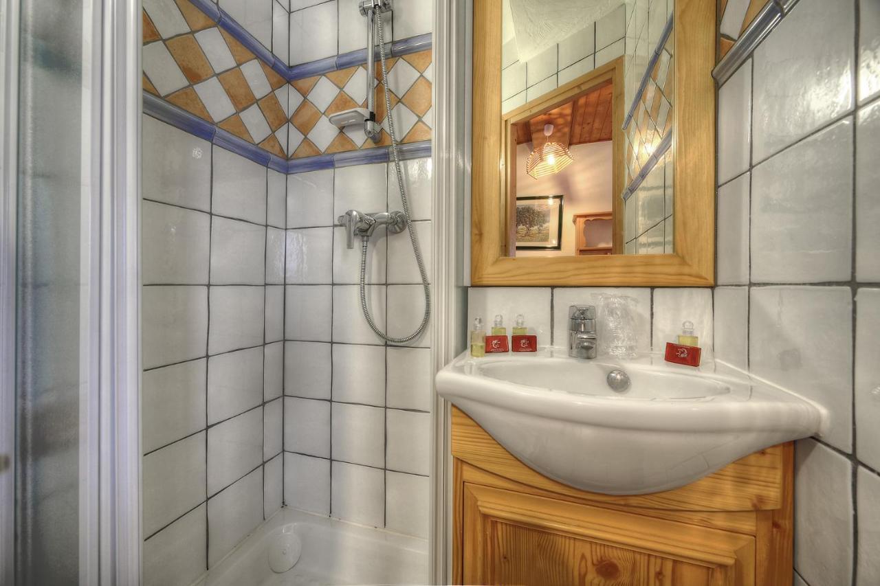 Chalet-Hotel De L'Etape Ле-Контамин-Монжуа Экстерьер фото